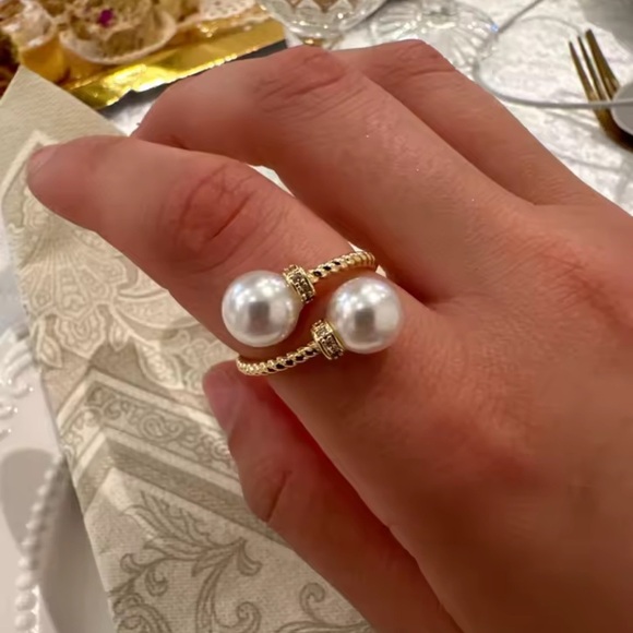 Silver Twist Pearl Ring - Picture 10 of 11
